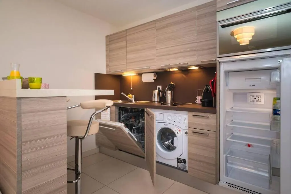 Studio Neuf - Portes De Monaco - Confort - Wifi - Clim